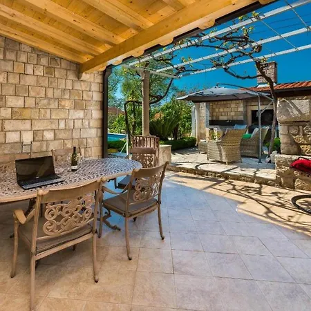 Peaceful Near Dubrovnik Villa *