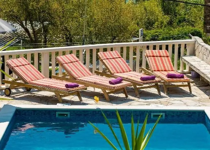 Peaceful Near Dubrovnik * טרסטנו